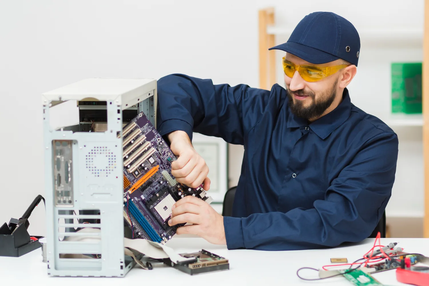 Comprehensive Tablet Repair Services - 星空娱乐linyun